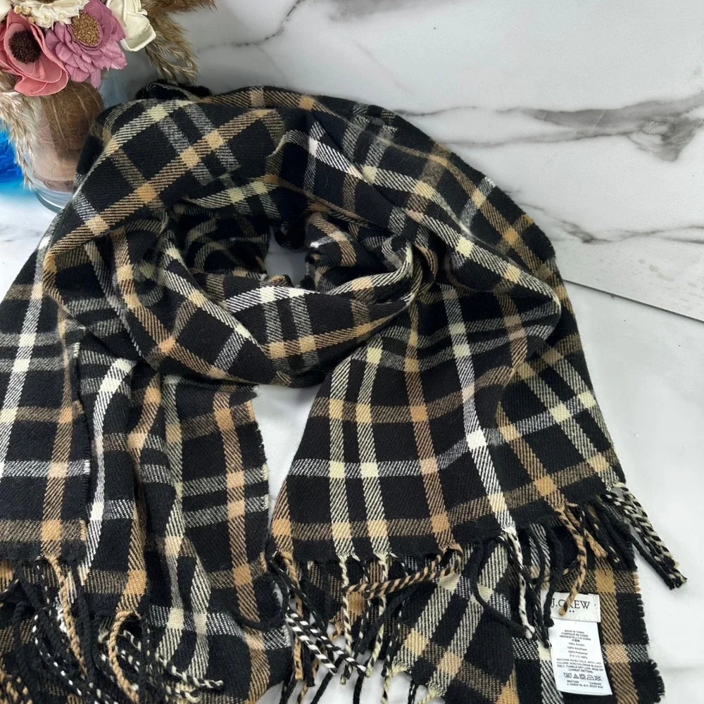 J. Crew Black Tan Plaid Fringe Unisex Scarf Acrylic Warm Cozy Winter‎ 24